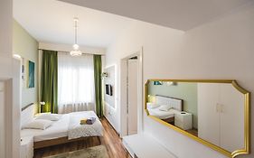 B8 - Large Apartment In Central Sibiu